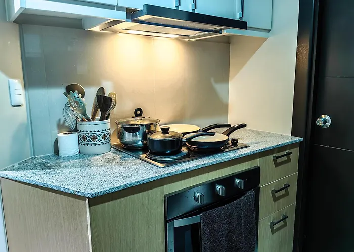Cozy 3 Bedroom In Uptown Parksuites - Near Mall, Restaurants And Supermarket Apartamento