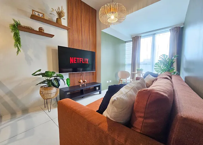 Cozy 3 Bedroom In Uptown Parksuites - Near Mall, Restaurants And Supermarket * Manila