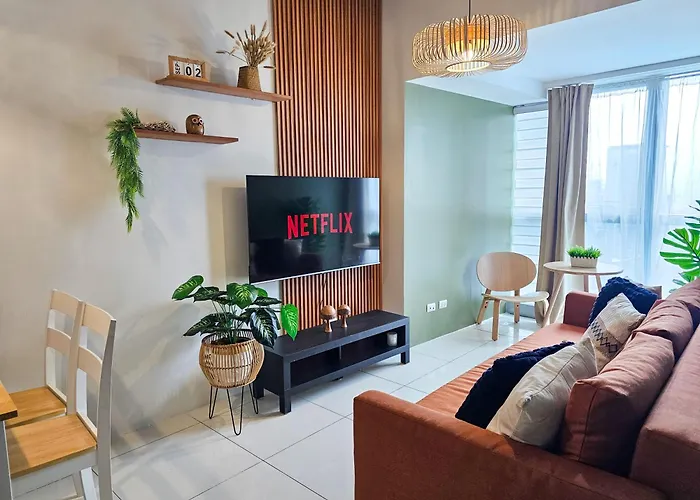 Cozy 3 Bedroom In Uptown Parksuites - Near Mall, Restaurants And Supermarket *